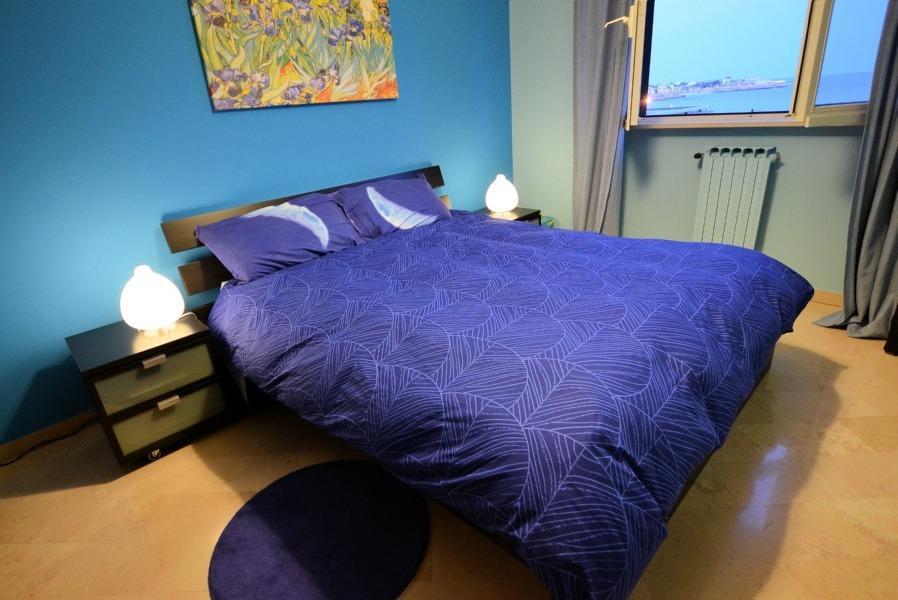 B&B La Baia Sea Rooms Bisceglie Bagian luar foto