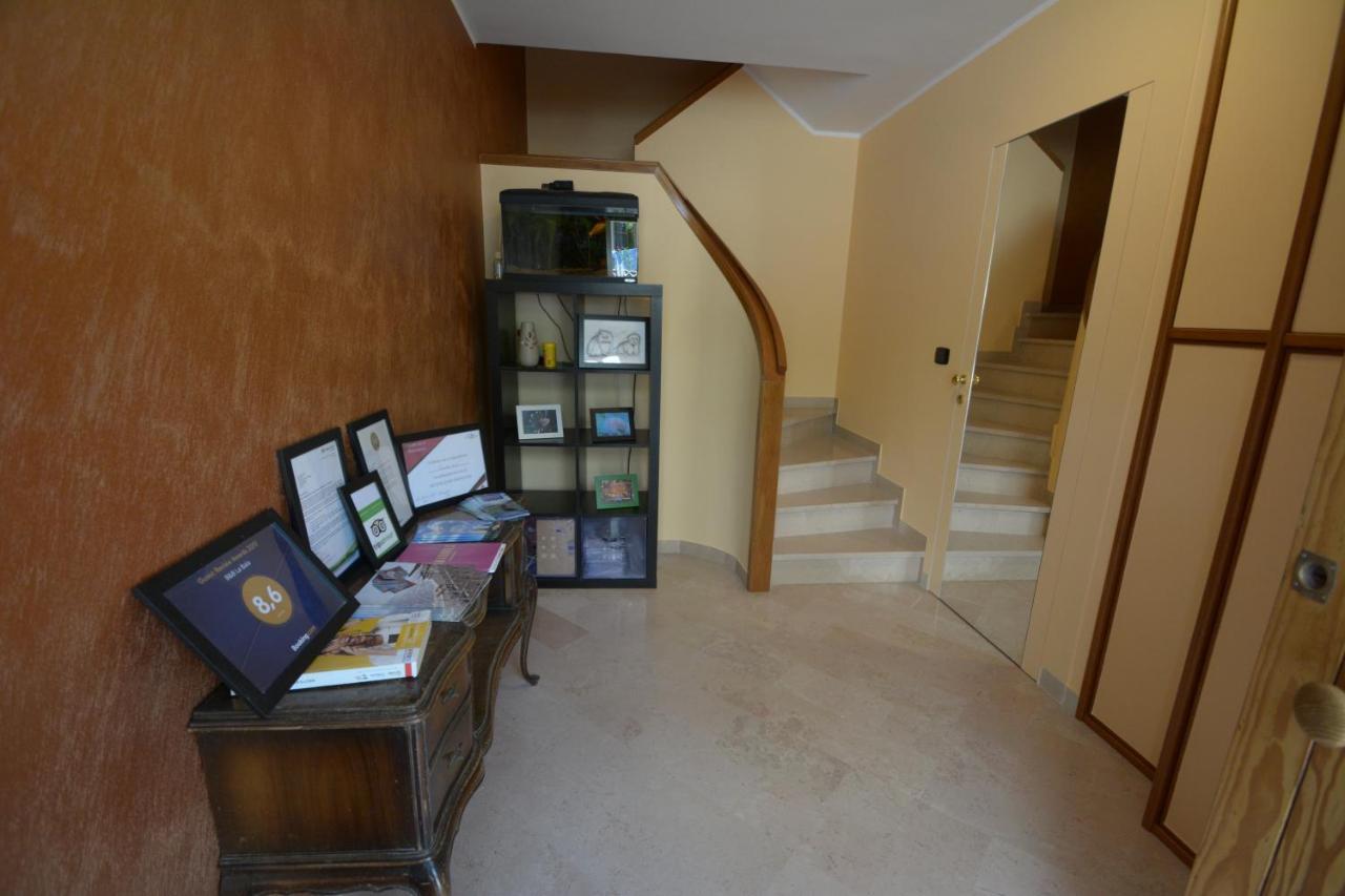 B&B La Baia Sea Rooms Bisceglie Bagian luar foto